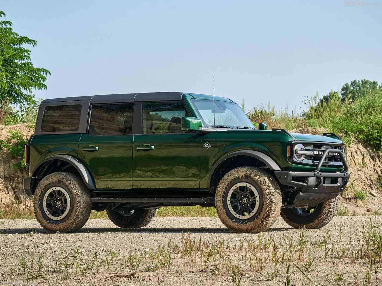 Ford-Bronco-3